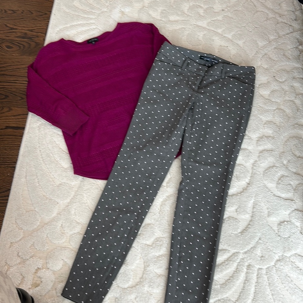 The limited pants and sweater combo pants size 0 sweater size XS